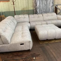 Chateau D’ax Marcella 5 pc. with 3 power recliners